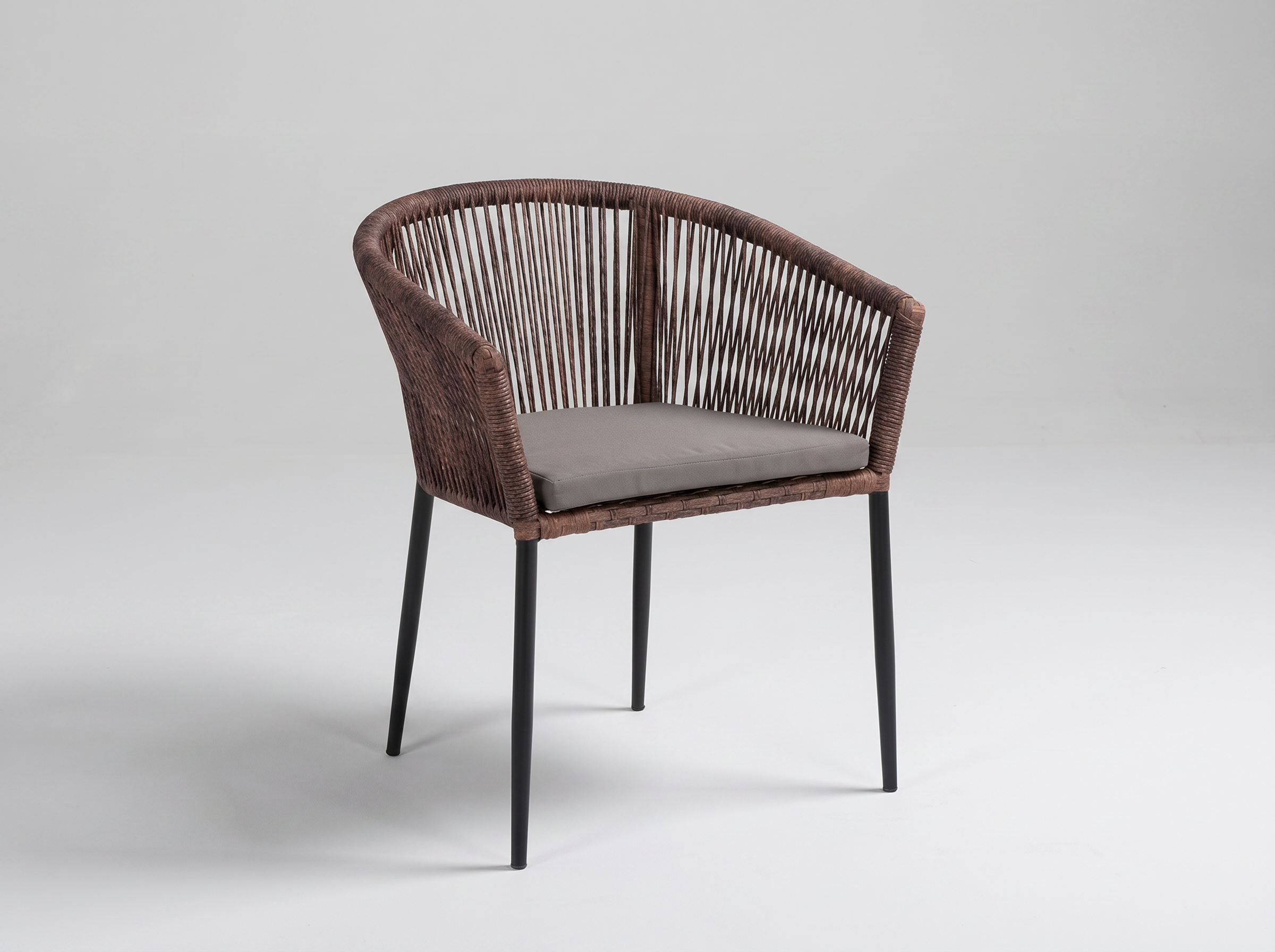 Outdoor chair with copper-brown rope weave and aluminium frame – outdoor armchair – Tuscany